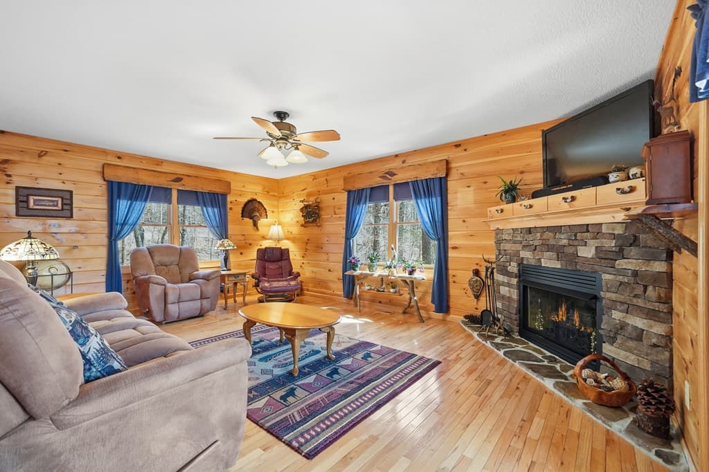 106 Lemmon Drive, Ellijay GA 30540 - Photo