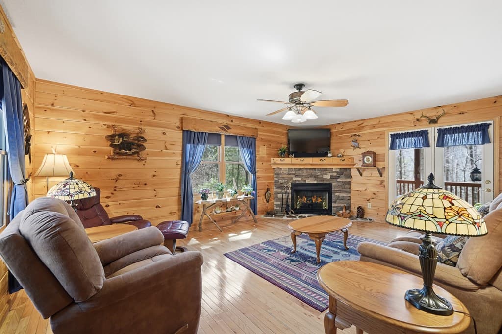 106 Lemmon Drive, Ellijay GA 30540 - Photo
