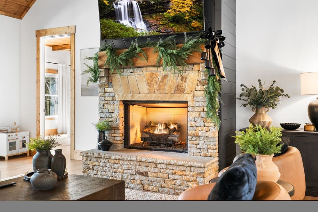 1420 Henry Evans Road, Ellijay GA 30540 - Photo
