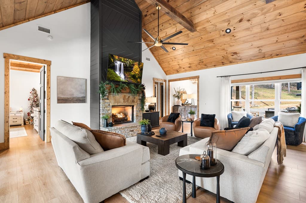 1420 Henry Evans Road, Ellijay GA 30540 - Photo