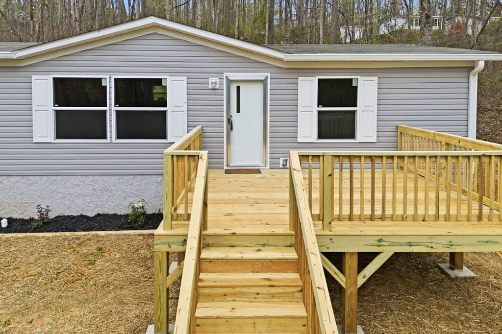 240 Cherokee Wood Hollow Drive, Ball Ground GA 30107 - Photo