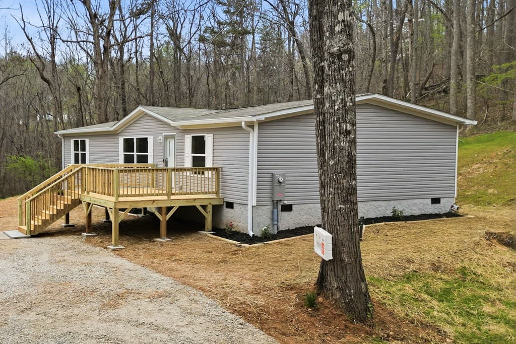 240 Cherokee Wood Hollow Drive, Ball Ground GA 30107 - Photo