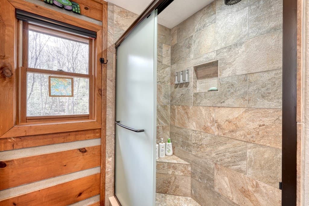 520 Farmer Drive, Murphy NC 28906 - Photo