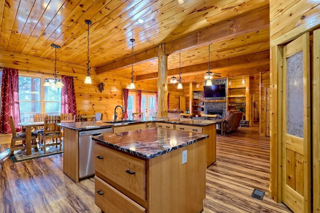 356 Mill Creek Acres, Blue Ridge GA 30513 - Photo