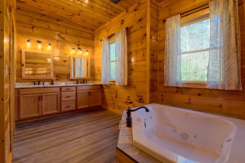 356 Mill Creek Acres, Blue Ridge GA 30513 - Photo