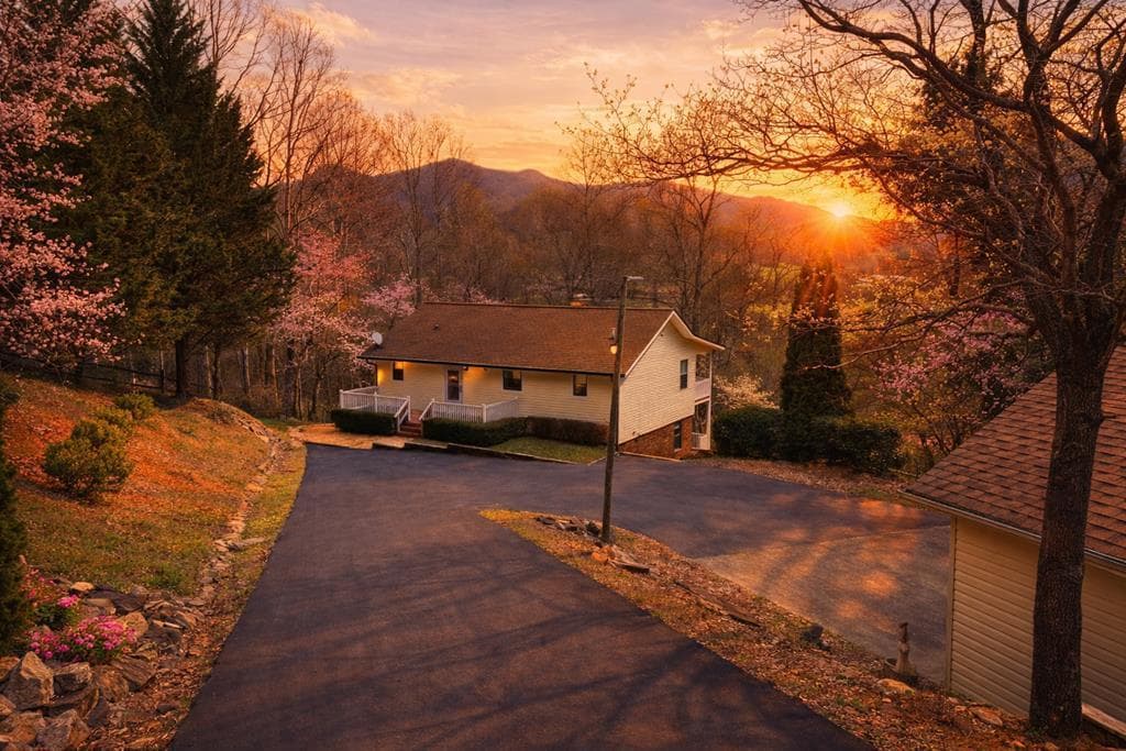 70 Jamie Lane, Blairsville GA 30512 - Primary photo