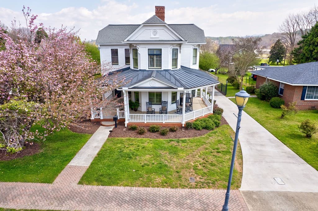 85 River Street, Ellijay GA 30540 - Photo