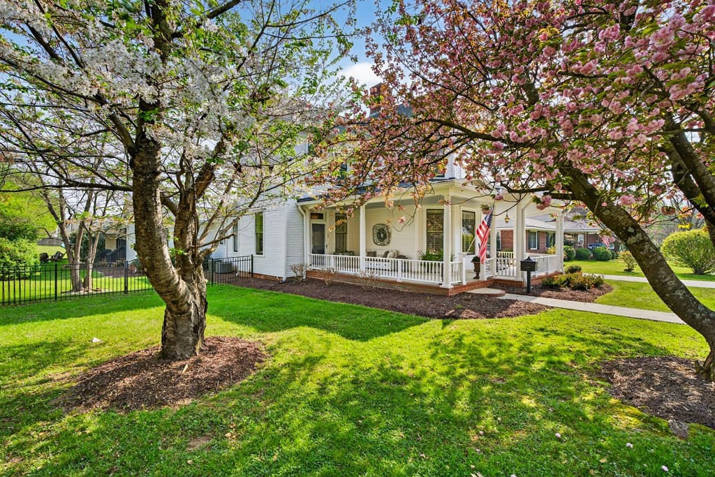 85 River Street, Ellijay GA 30540 - Photo