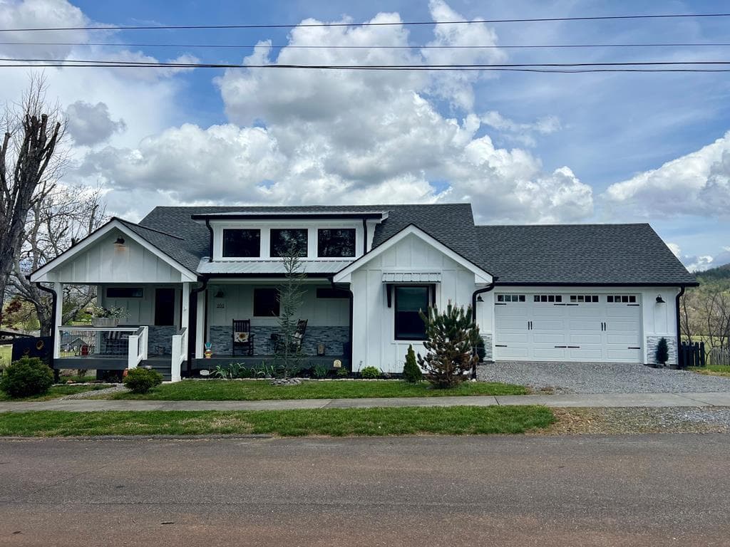 101 Mill Street, Hayesville NC 28904 - Photo