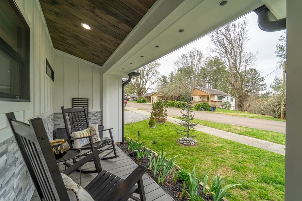 101 Mill Street, Hayesville NC 28904 - Photo
