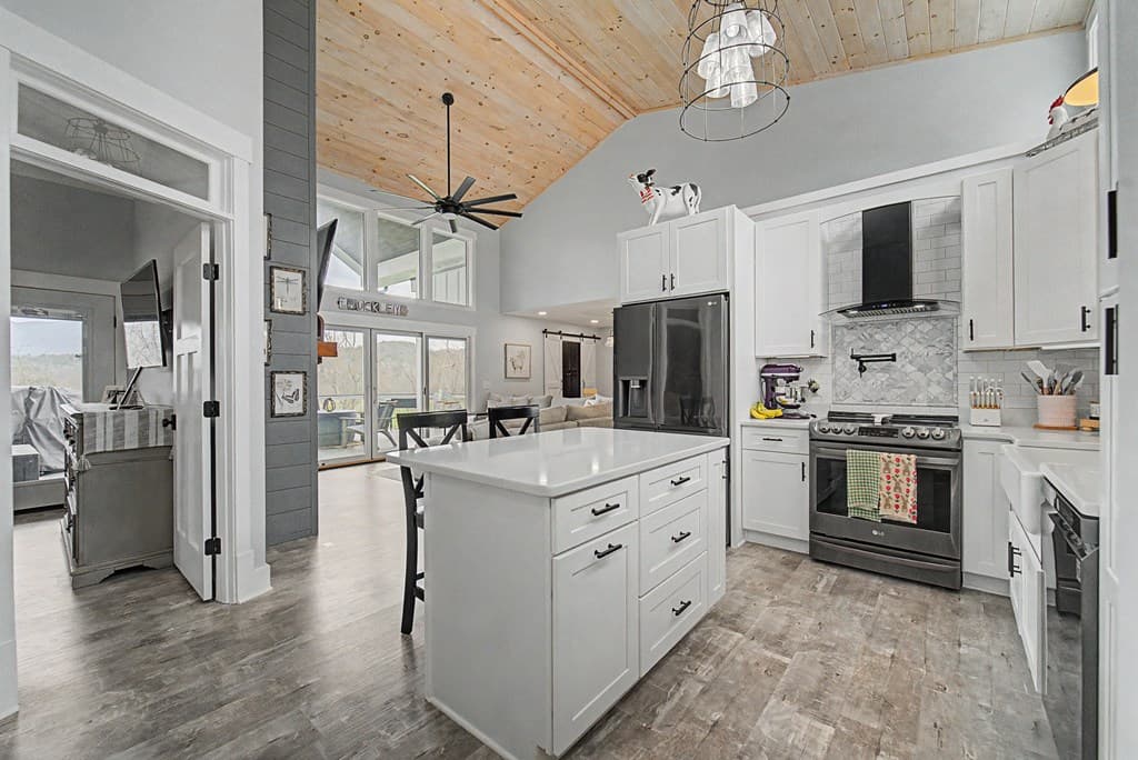 101 Mill Street, Hayesville NC 28904 - Photo