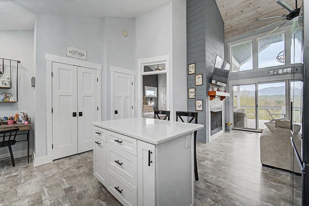 101 Mill Street, Hayesville NC 28904 - Photo