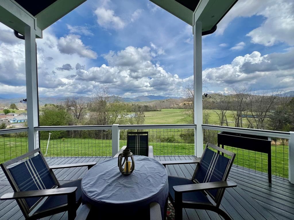 101 Mill Street, Hayesville NC 28904 - Photo