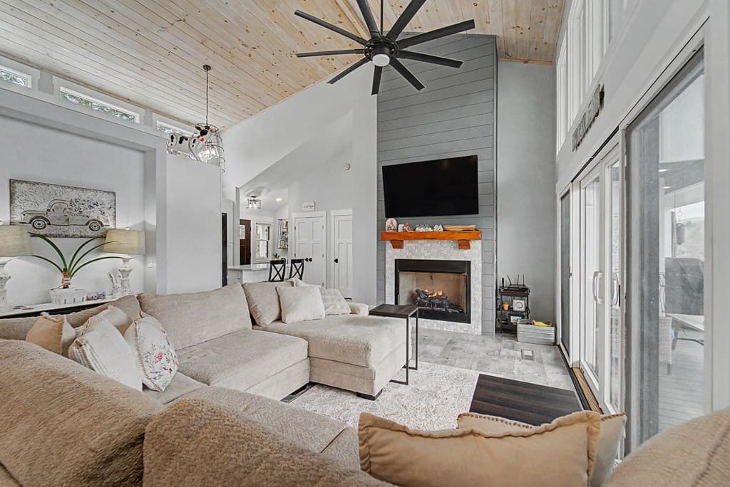 101 Mill Street, Hayesville NC 28904 - Photo