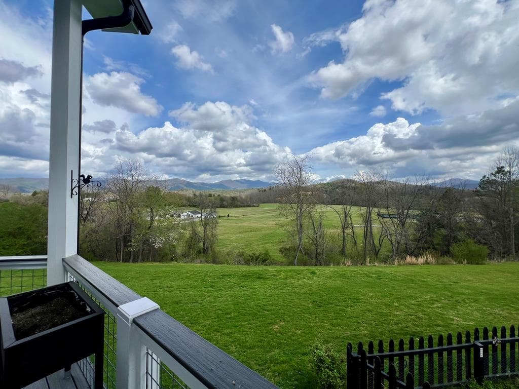 101 Mill Street, Hayesville NC 28904 - Photo