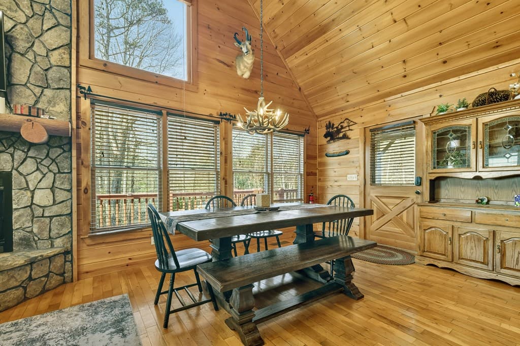 500 Evening Shade Walk, Mineral Bluff GA 30559 - Photo