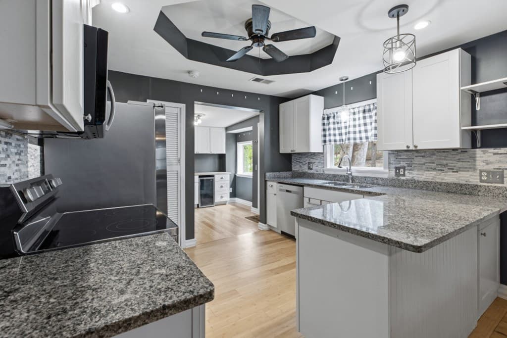 416 Electric Avenue, Clayton GA 30525 - Photo