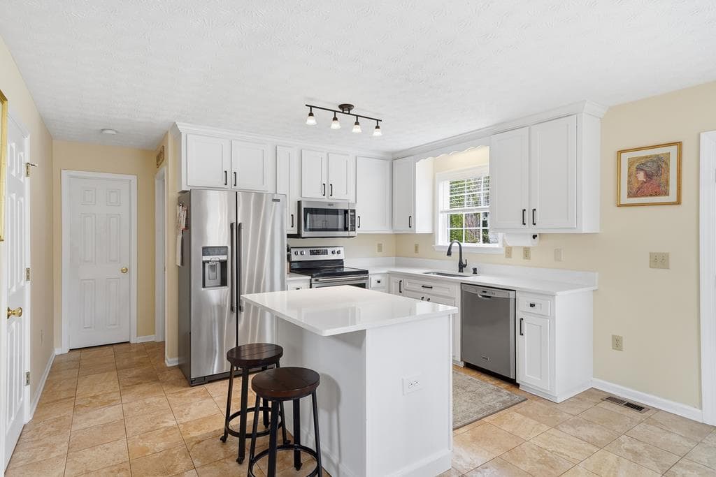 134 Nicholson Lane, Talking Rock GA 30175 - Photo