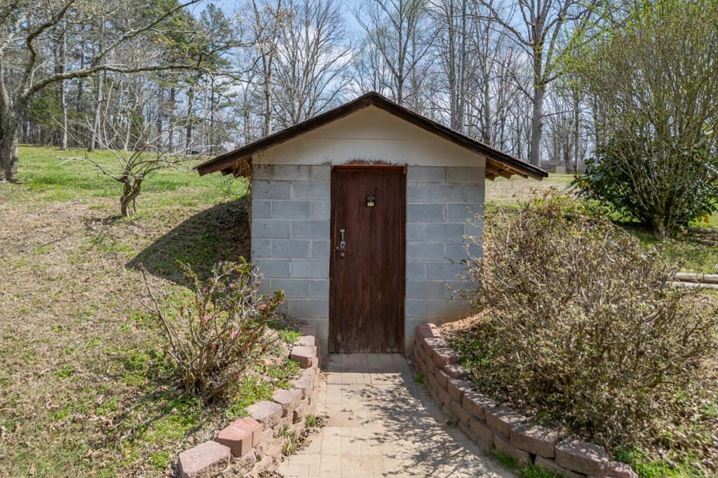 1266 Ford Road, Warne NC 28909 - Photo