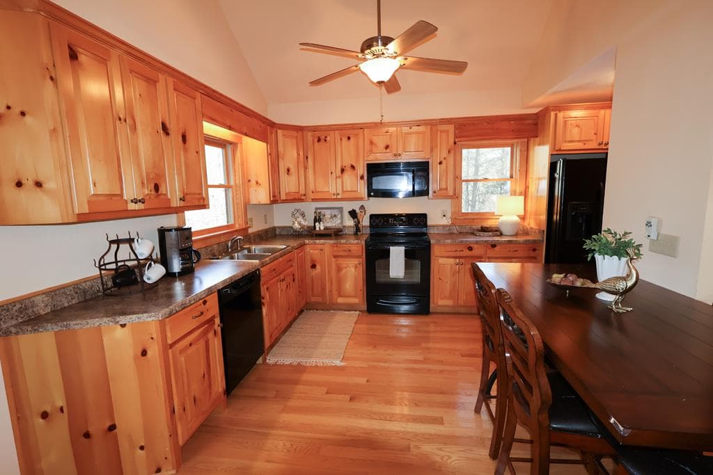 143 Hidden Lake Circle, Ellijay GA 30536 - Photo