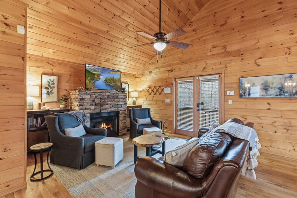 145 Fox Run Lane, Blue Ridge GA 30513 - Photo
