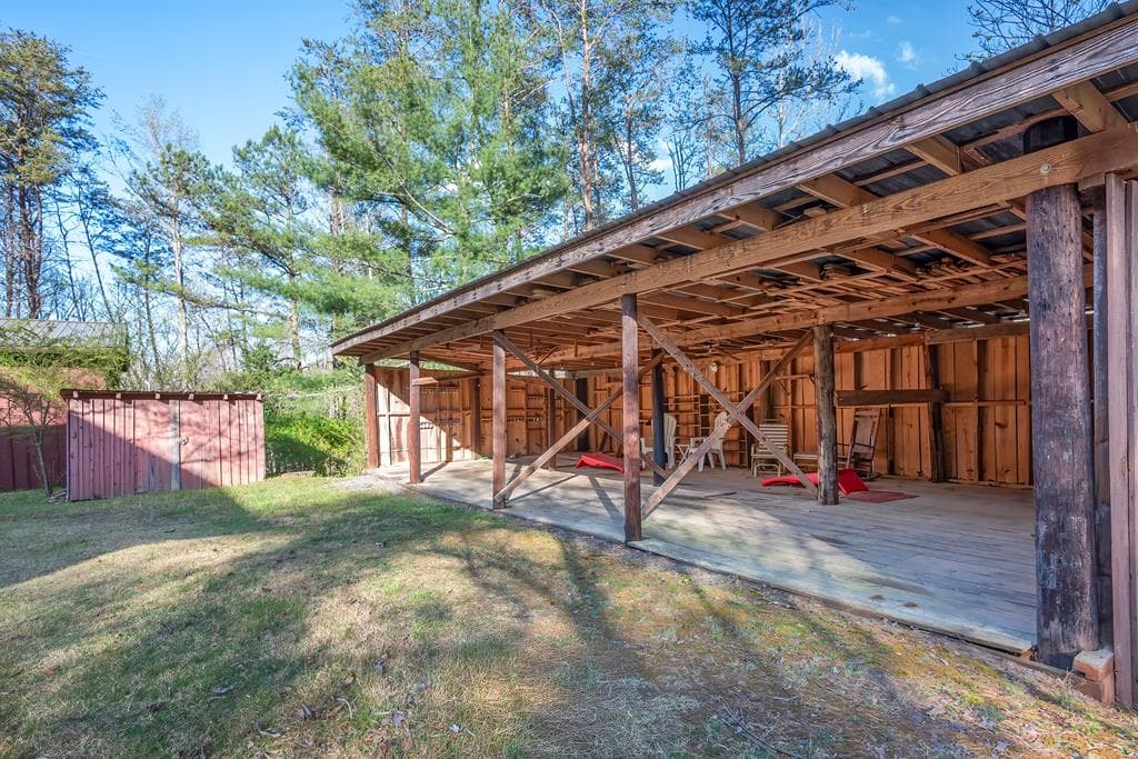 2669 Weaver Creek Road, Blue Ridge GA 30513 - Photo