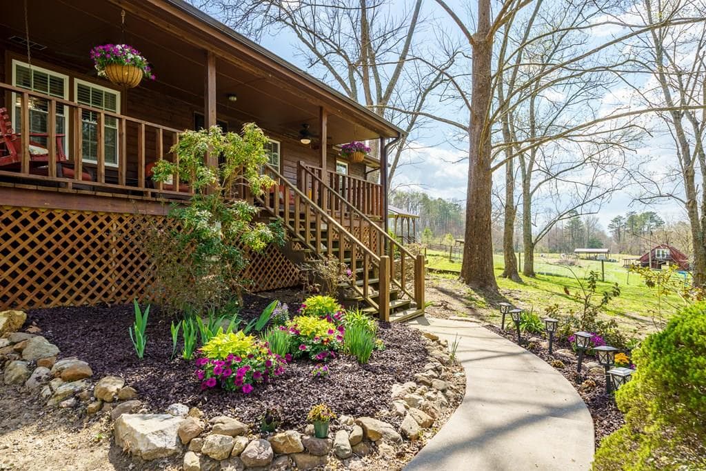 1252 Old Gum Log Road, Blairsville GA 30512 - Primary photo