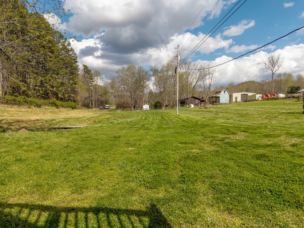 1252 Old Gum Log Road, Blairsville GA 30512 - Photo