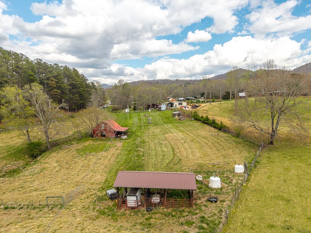1252 Old Gum Log Road, Blairsville GA 30512 - Photo