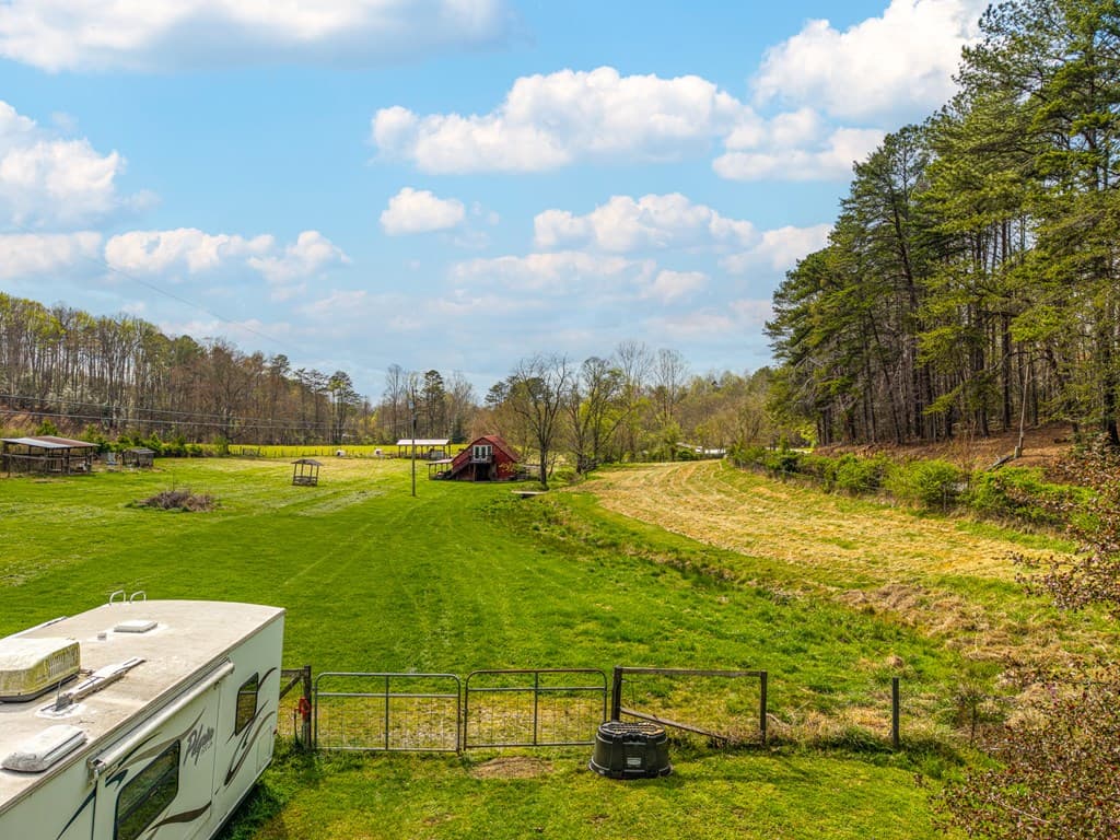 1252 Old Gum Log Road, Blairsville GA 30512 - Photo