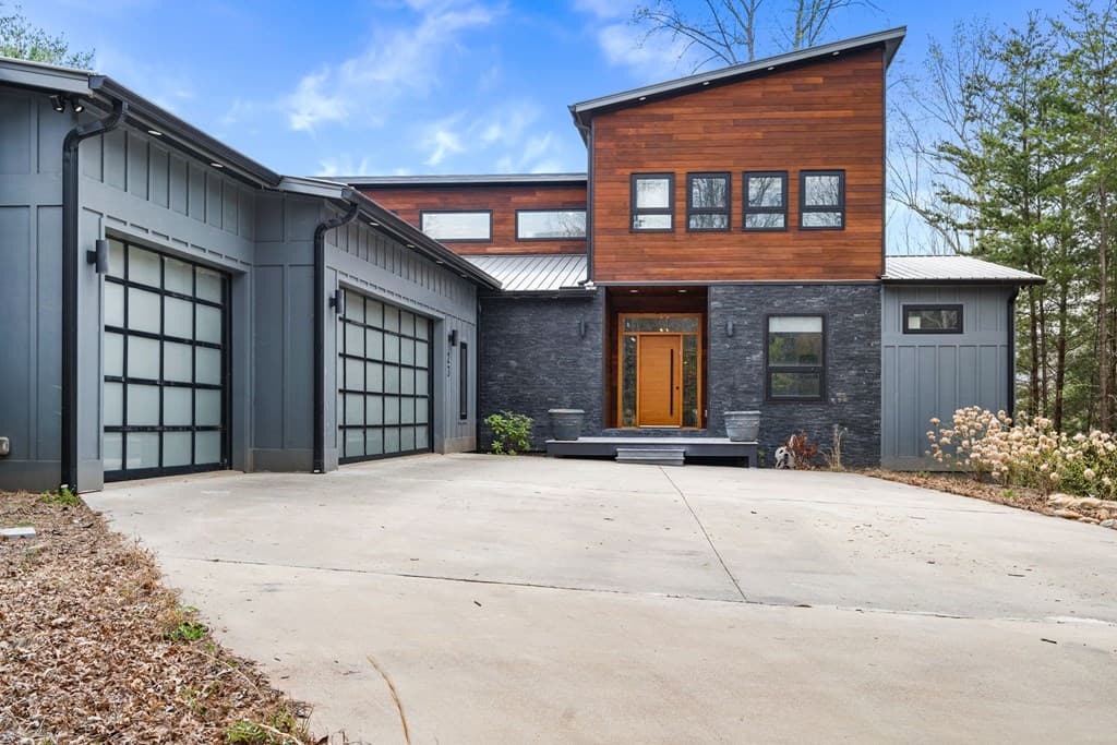 23 Lake Trail W, Hiawassee GA 30546 - Photo