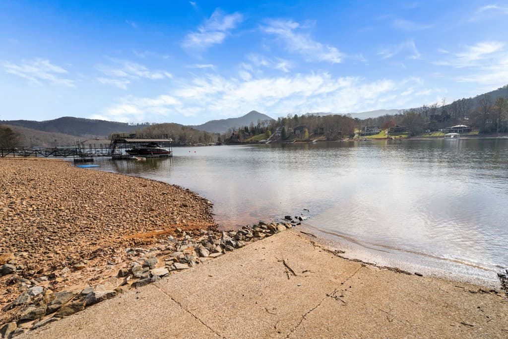 23 Lake Trail W, Hiawassee GA 30546 - Photo