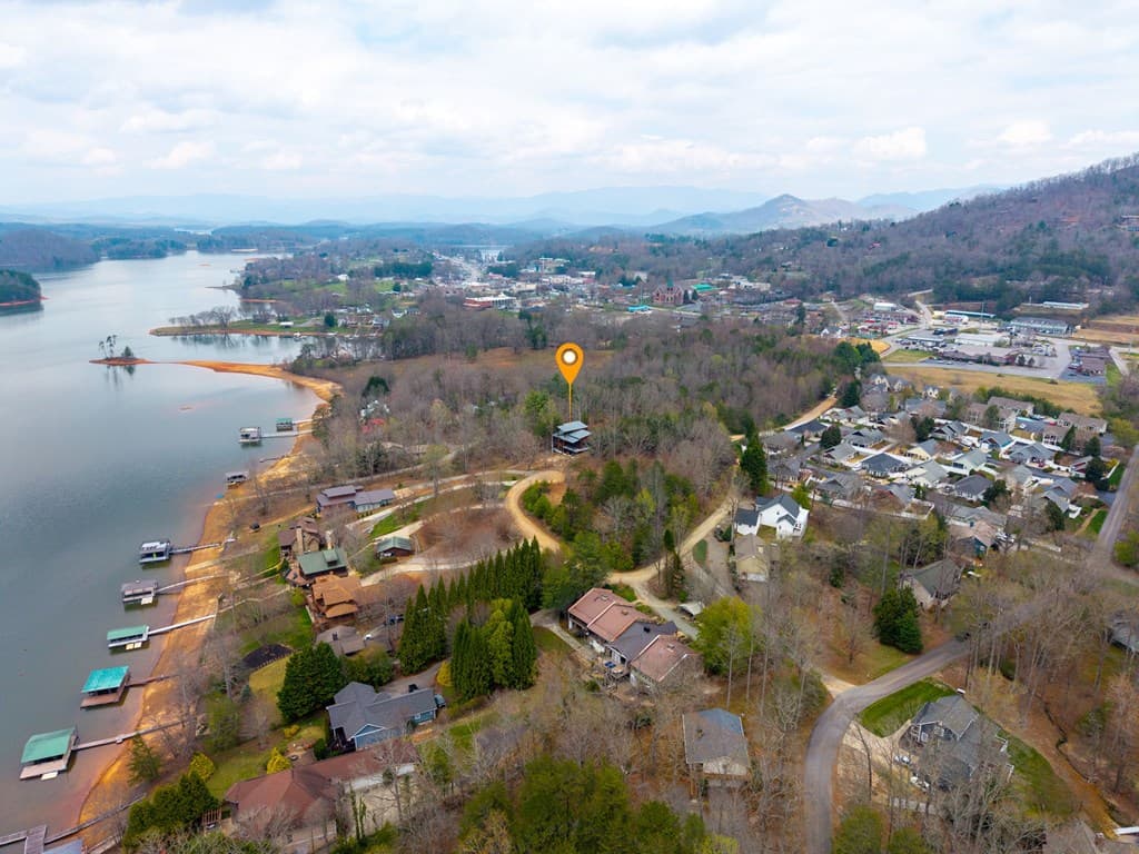 23 Lake Trail W, Hiawassee GA 30546 - Photo