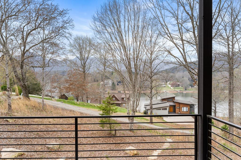 23 Lake Trail W, Hiawassee GA 30546 - Photo