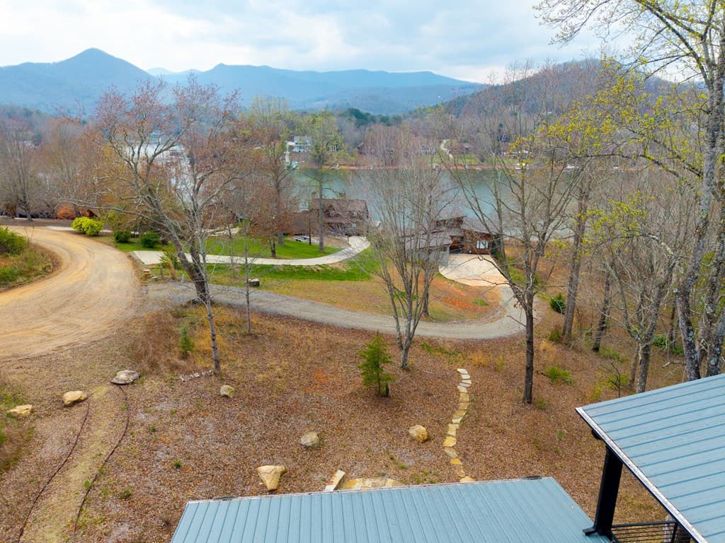 23 Lake Trail W, Hiawassee GA 30546 - Photo