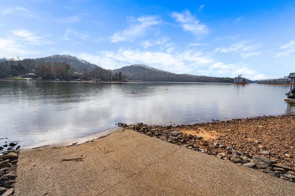 23 Lake Trail W, Hiawassee GA 30546 - Photo