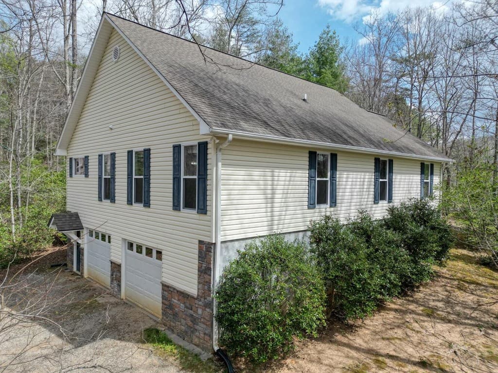 339 Henderson Road, Young Harris GA 30582 - Photo