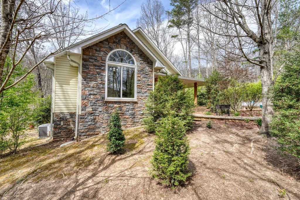 339 Henderson Road, Young Harris GA 30582 - Photo