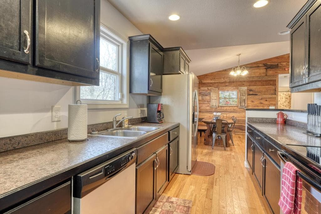 133 Underburg Lane, Franklin NC 28734 - Photo