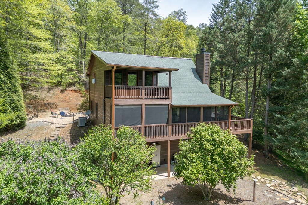 1204 Brookhaven Lane, Blue Ridge GA 30513 - Photo