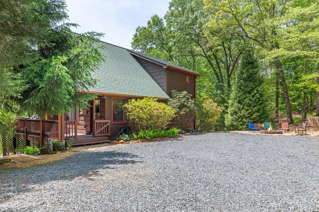 1204 Brookhaven Lane, Blue Ridge GA 30513 - Primary photo