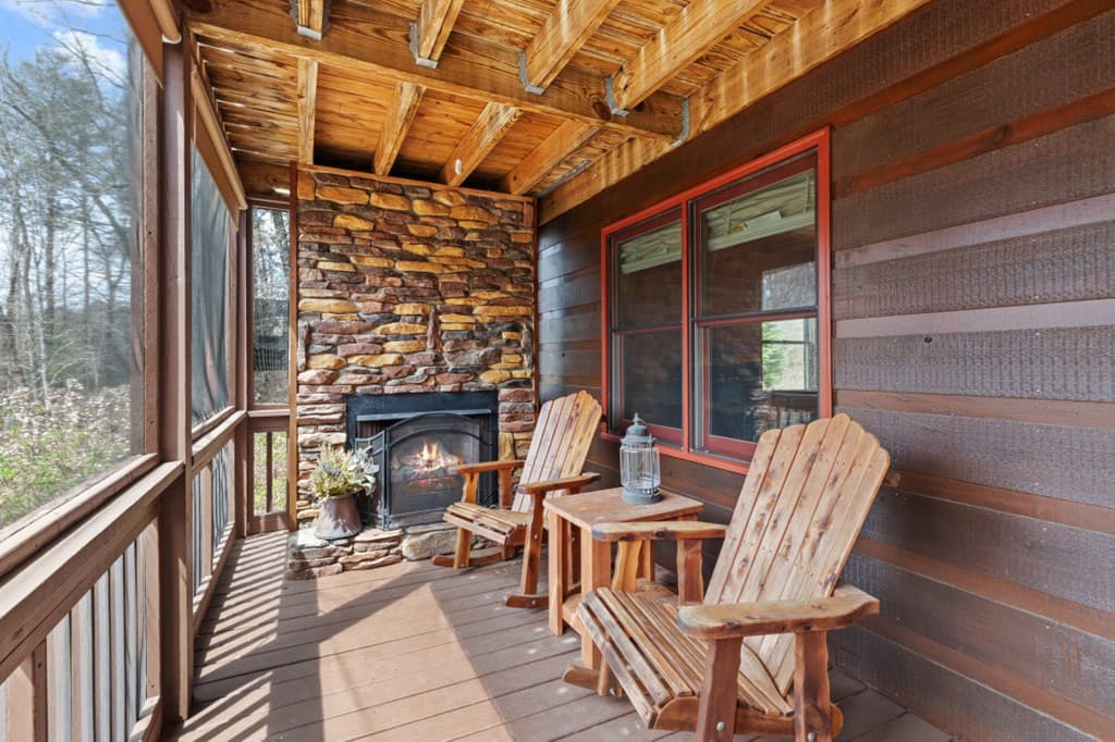 1204 Brookhaven Lane, Blue Ridge GA 30513 - Photo