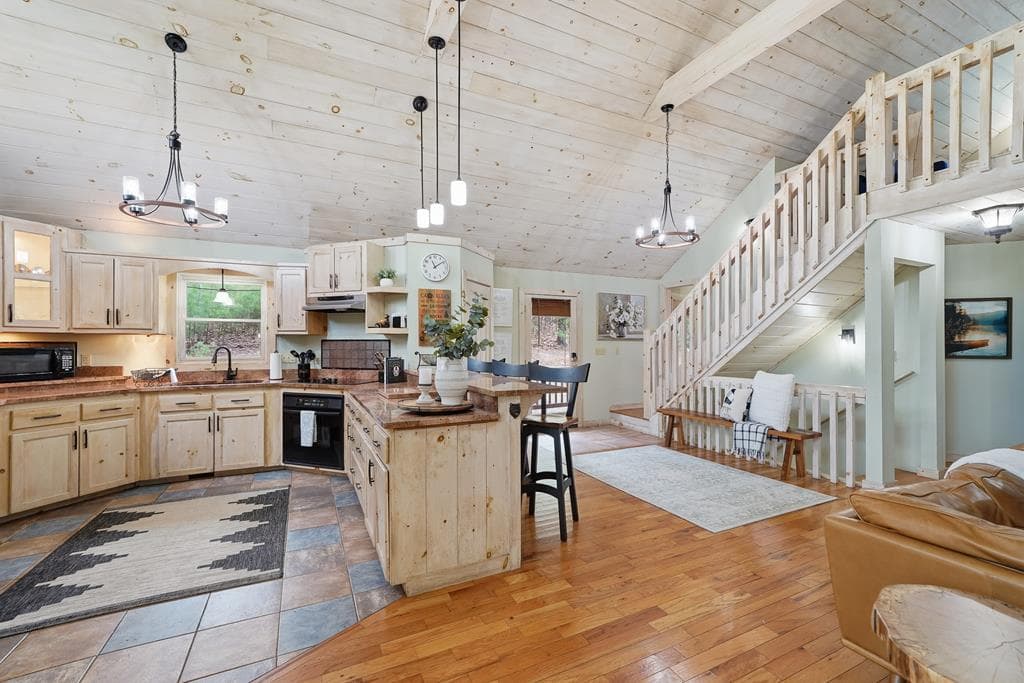 188 The Forest Road, Blue Ridge GA 30513 - Photo