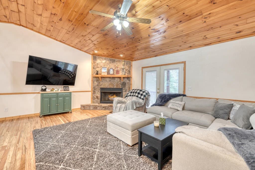 694 Hilltop Road, Murphy NC 28906 - Photo