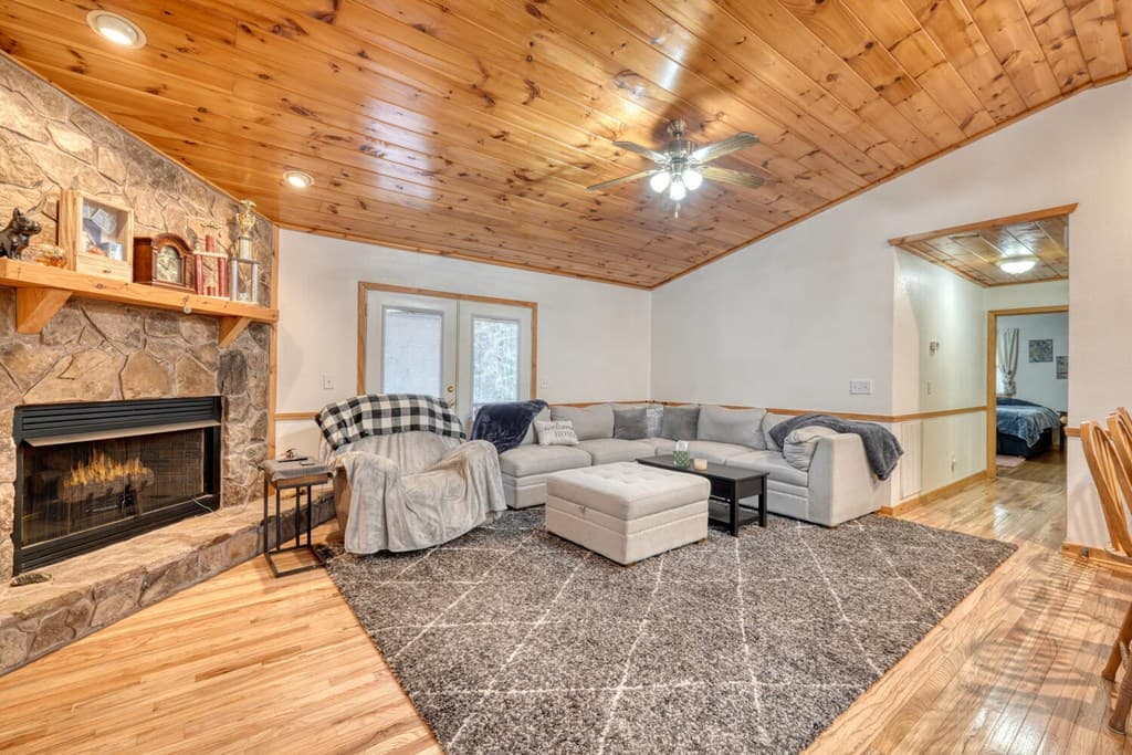 694 Hilltop Road, Murphy NC 28906 - Photo