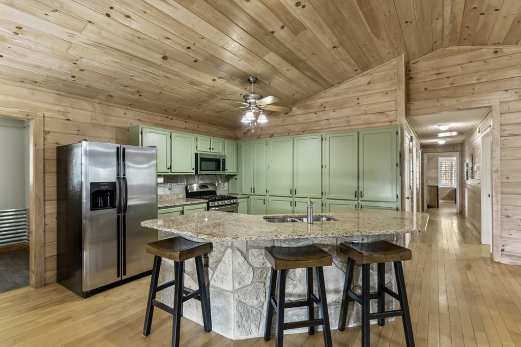 1132 Hells Hollow Road, Blue Ridge GA 30513 - Photo