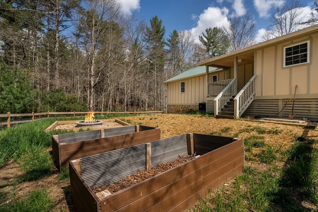1132 Hells Hollow Road, Blue Ridge GA 30513 - Photo