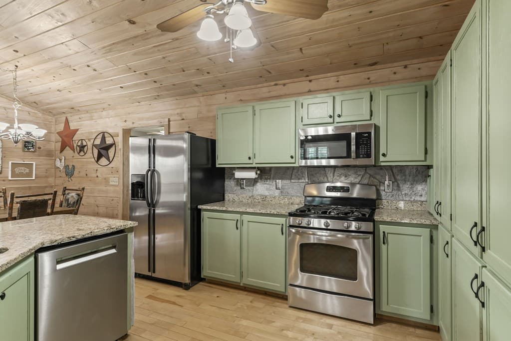 1132 Hells Hollow Road, Blue Ridge GA 30513 - Photo