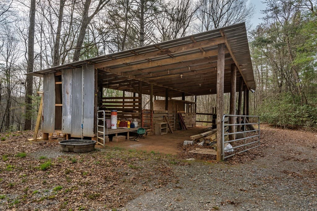 1132 Hells Hollow Road, Blue Ridge GA 30513 - Photo