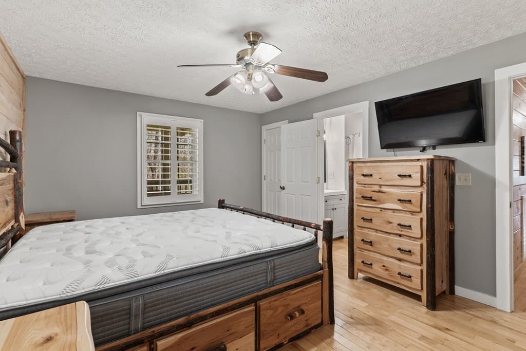 1132 Hells Hollow Road, Blue Ridge GA 30513 - Photo